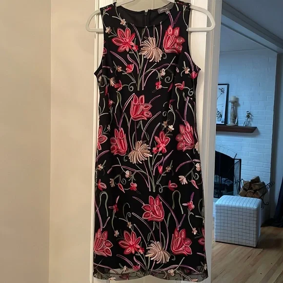Donna Ricco Floral-Embroidered Sheath Dress - Black/Pink 8